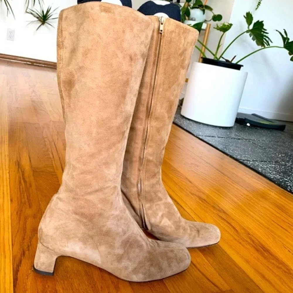 ISO: Beige 60s Gogo boots